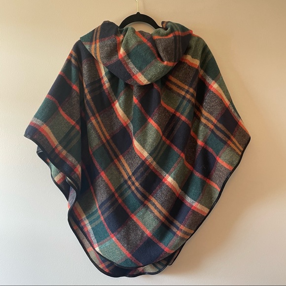 Plaid Poncho Jacket - Picture 2 of 5